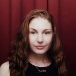 Sophia Rose, Flowium copywriter.